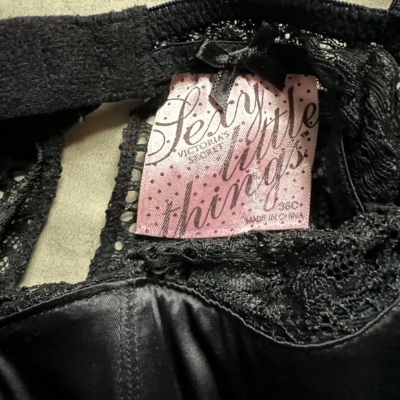 SOLD - Picture 4 of 4